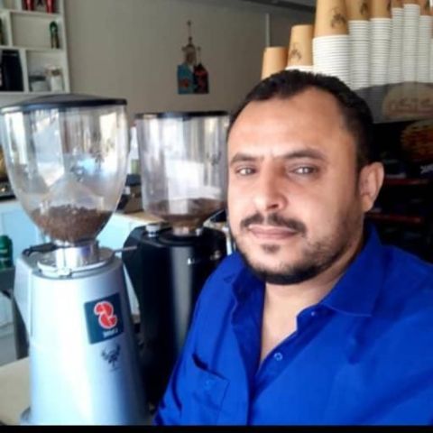 أبو عمار معلم قهوة