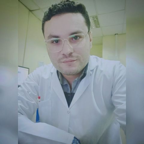 أنا كيميائي أحمد علاء